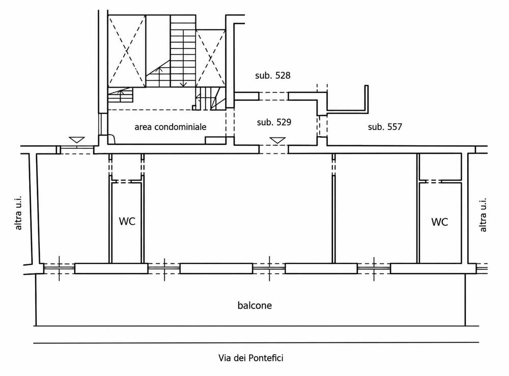 Planimetria dell'ufficio con due bagni e balcone su Via dei Pontefici